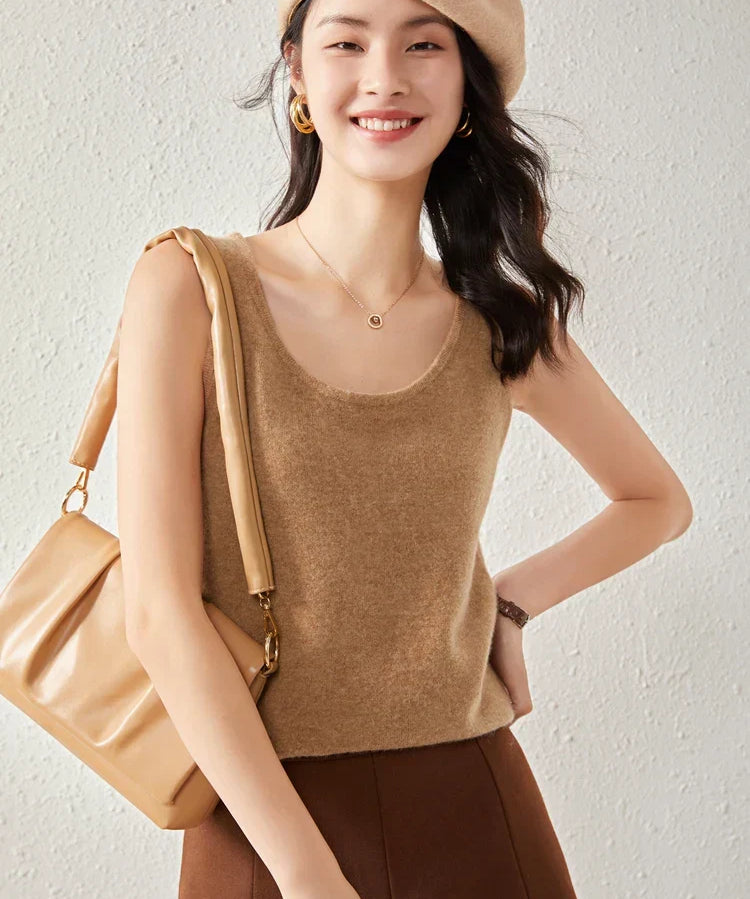 Ivanna Quinn Cashmere V-nyakú